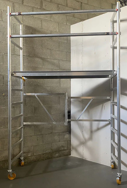 13' foldy aluminum scaffold